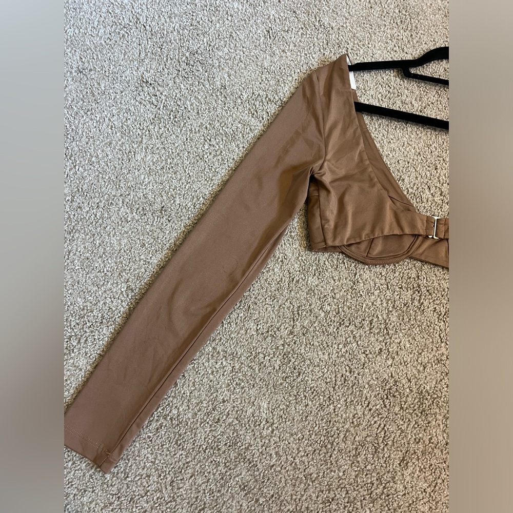 Brown Long Sleeve White Fox Crop Top Size Small - Picture 5 of 6